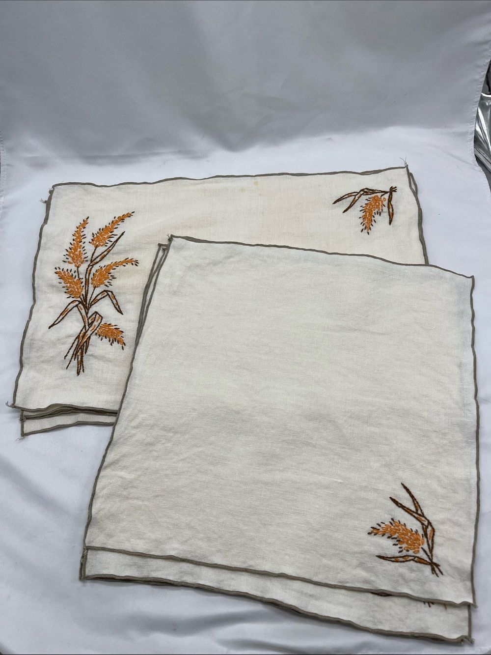 Vintage 1970s Homemade Wheat Embroidered Set of 4 Napkins and 4 Placemats